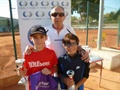 César Casas y Malika Rabdesh, campeones benjamines del Jordytour de Otoño de Masía Tenis Club.